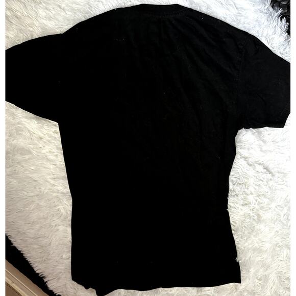 Ladies Kiss T-Shirt in a Small - Picture 4 of 4